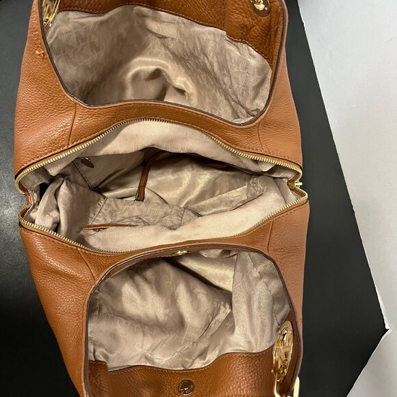 MICHAEL KORS Fulton Brown Pebbled Leather Shoulder Bag Gold Chain Hardware EUC - Picture 5 of 16